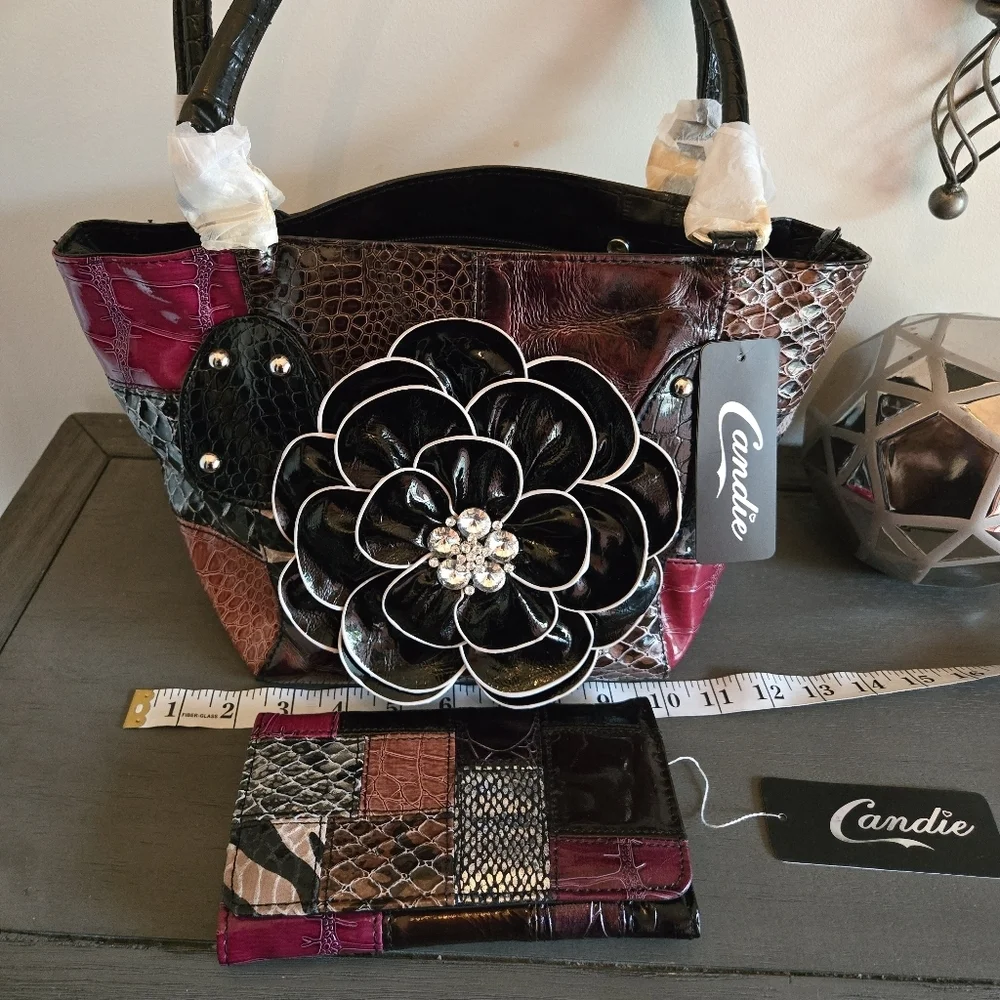 Candie Patent Leather Elegant Shoulder Bag
